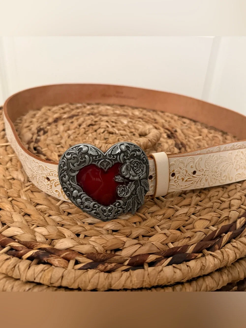 Genuine Full Grain Leather White Tooled Western Belt-Red Heart Rose Buckle